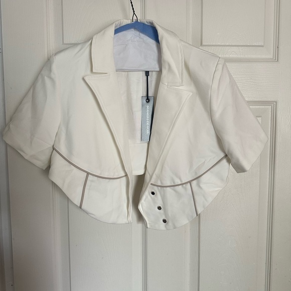 Elegant White set. Crop top and Pants - Picture 3 of 5